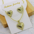 Set de Collar y Aretes "Corazón Estelar"